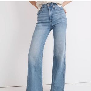 MADEWELL 11” High-Rise Flare Jeans in Conwell Wash